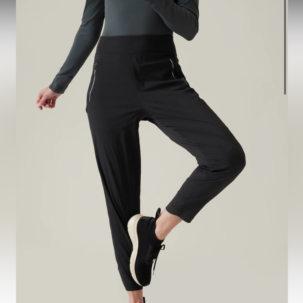 Athleta Trekkie North Jogger